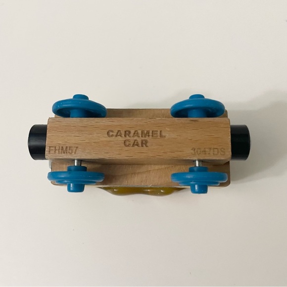 Thomas & Friends Wooden Caramel Car Train Sodor Sweet Shoppe - Picture 10 of 12